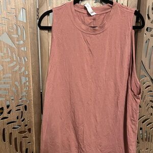 lululemon athletica Women's Muscle Tee in Dusty Rose